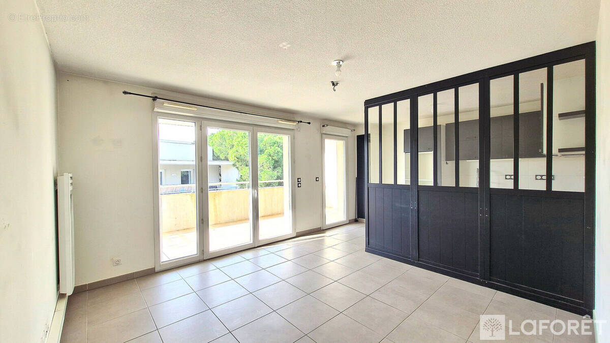 Appartement à PUGET-SUR-ARGENS