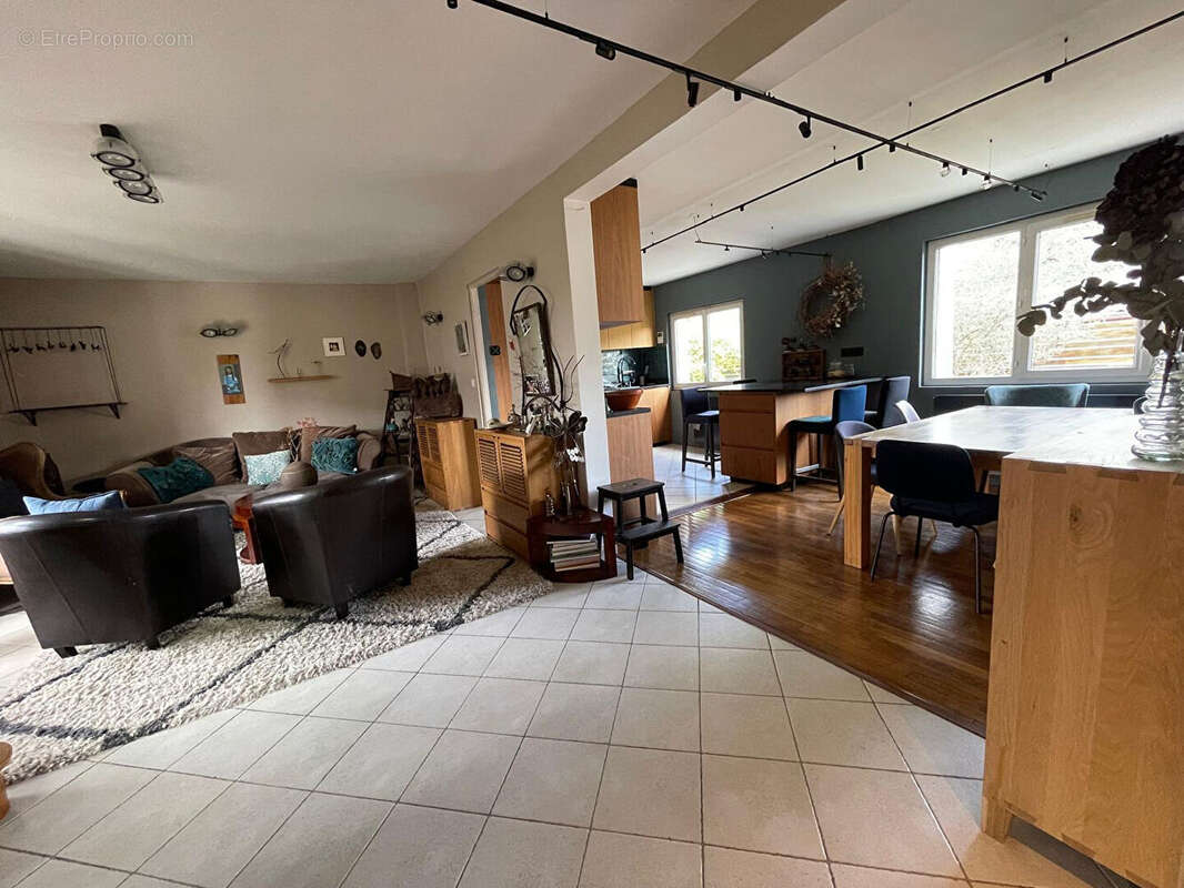 Maison individuelle 5 chambres, DPE B, suite parentale - photo 2