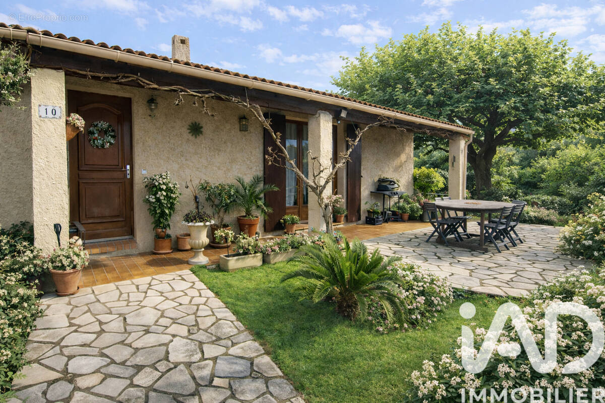 Photo 1 - Maison à MEYNES