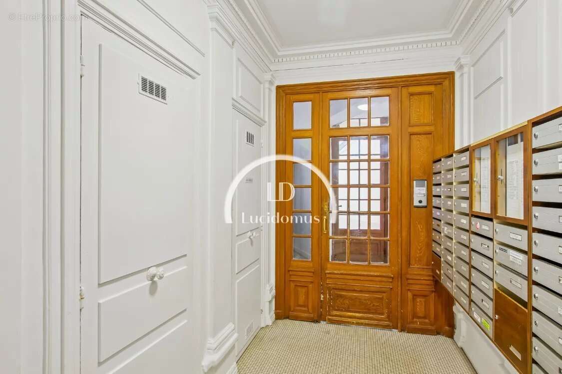 Appartement à PARIS-18E