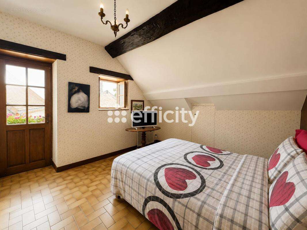 Maison 215 m² à Bierry-Les-Belles-Fontaines  - photo 16