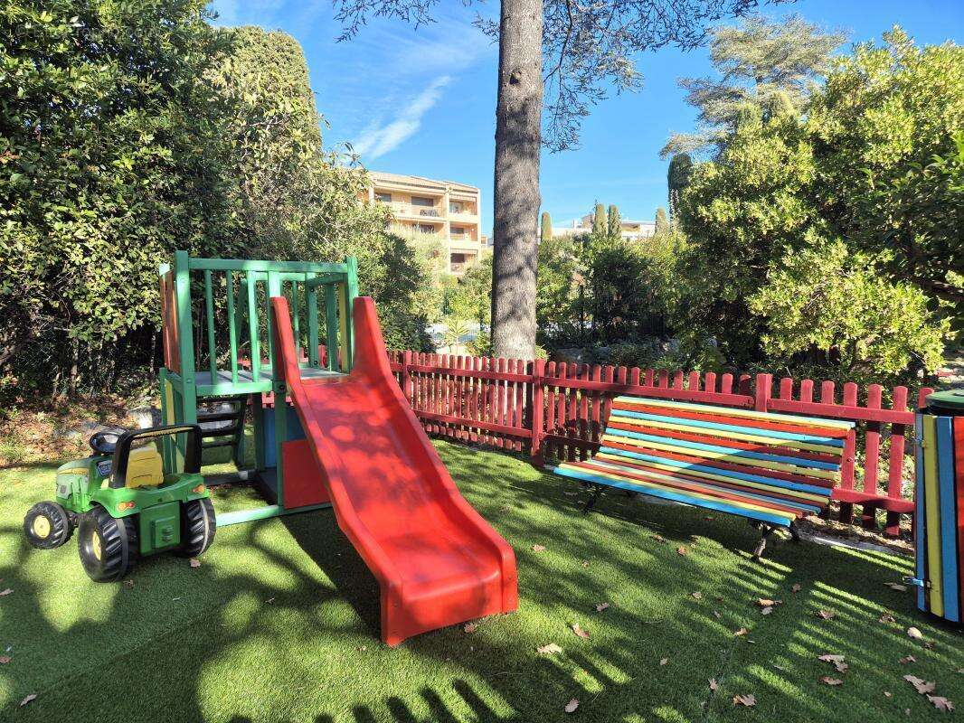 Appartement à VENCE