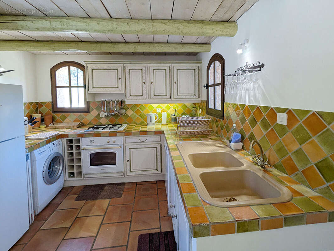 MOISSAC BELLEVUE, superbe mas renové sur 9530 m2 de terrain. - photo 8
