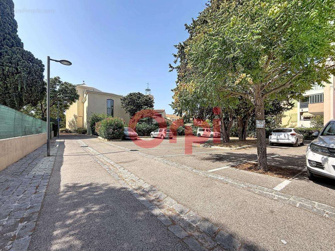 Appartement À Vendre Faux T4 - Six Fours Les Plages - 1er étage - photo 13