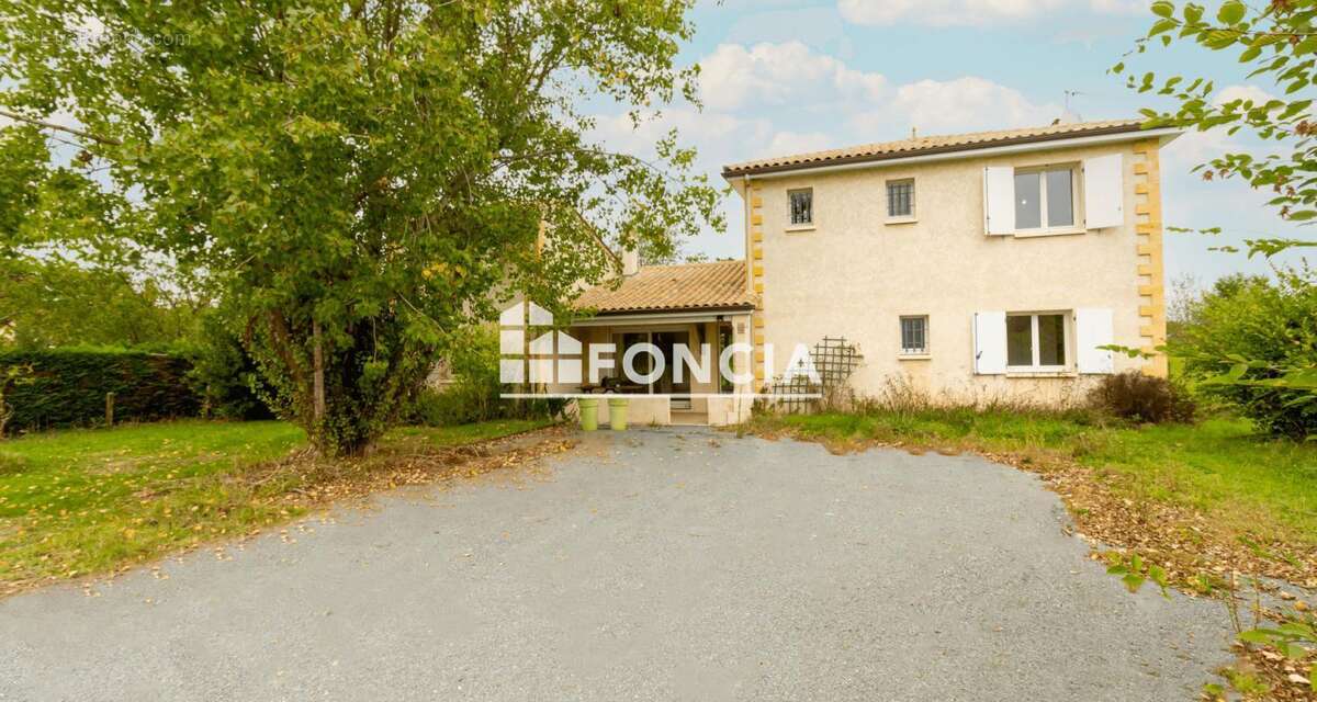 Maison à SAINT-NEXANS