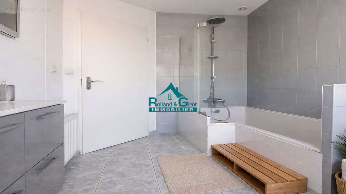 Maison à SAINT-AUBIN-D'AUBIGNE