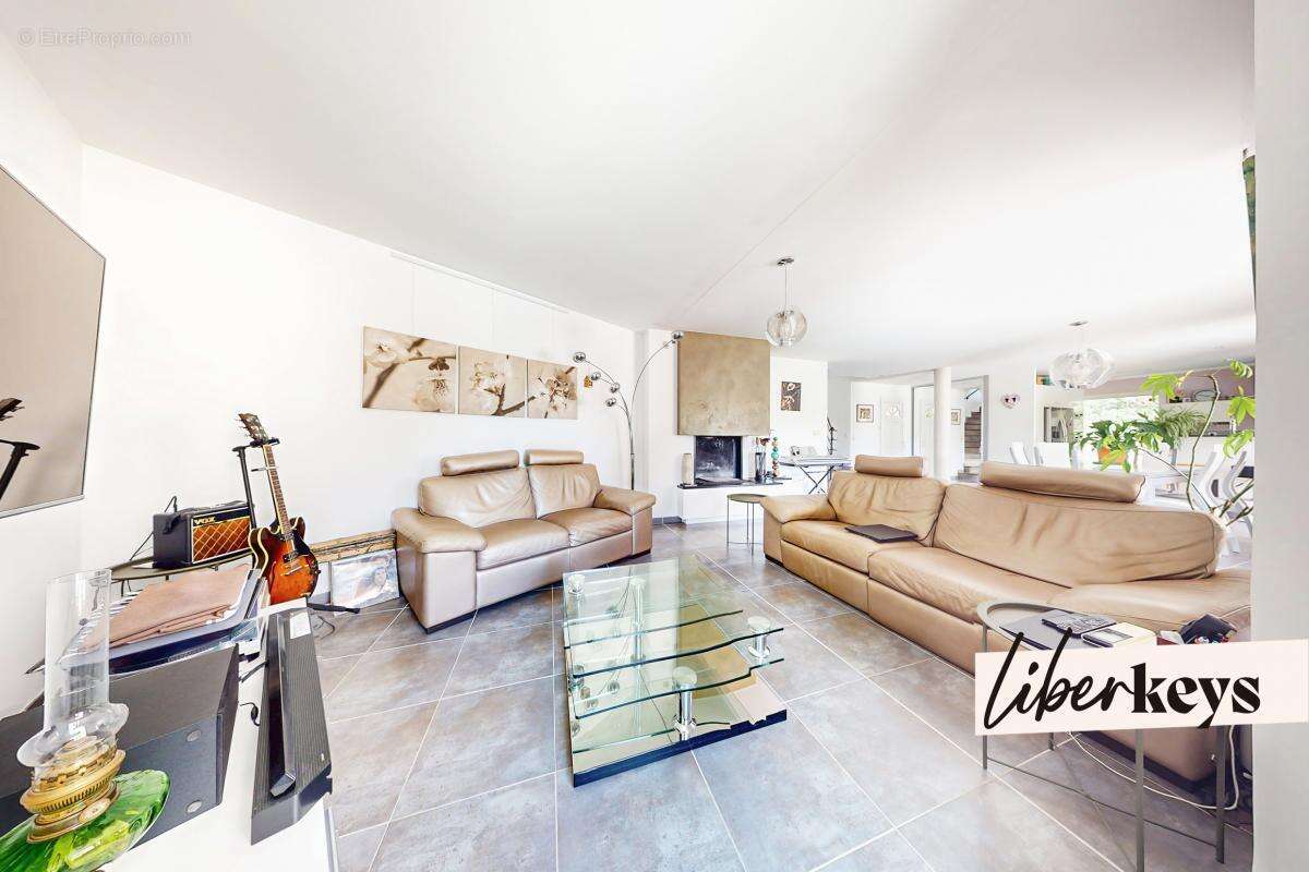 Maison à FORCALQUEIRET