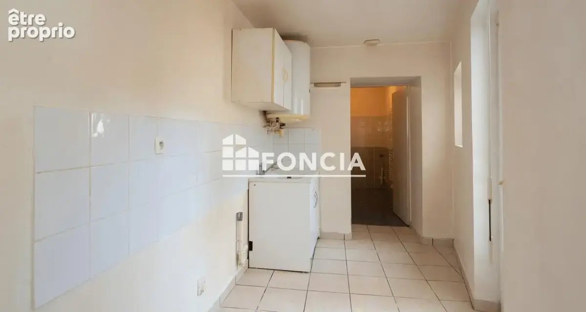 Bourg de Peage - Rue mazagran - T2 38 m2 - plain-pied proche commerces et commodités - photo 2