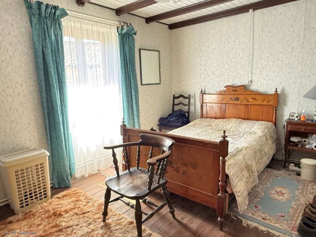Maison à RUFFEC