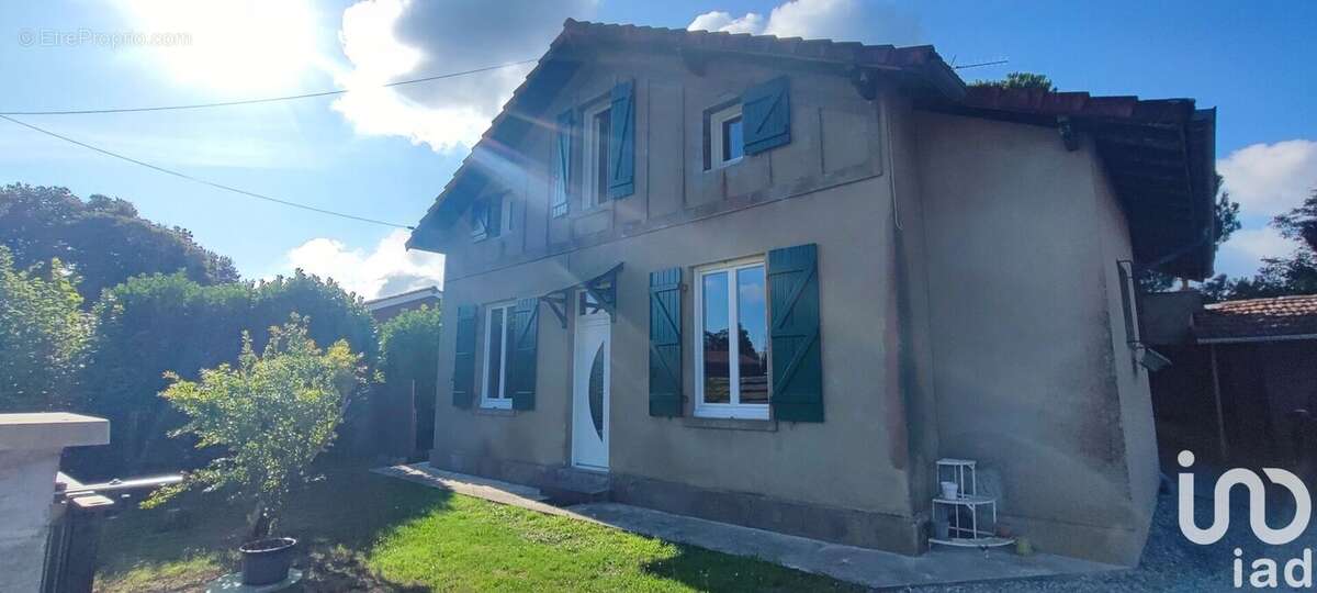 Photo 2 - Maison à SAUGNAC-ET-CAMBRAN