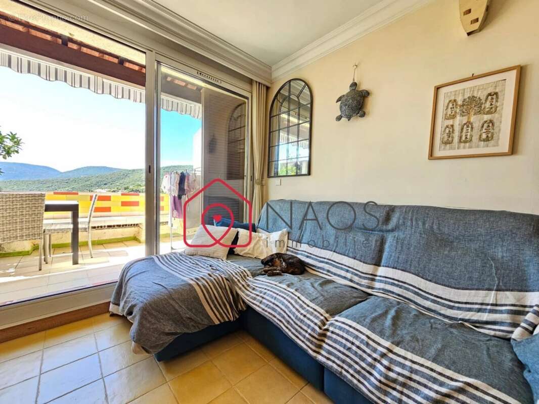 Appartement à LA CROIX-VALMER