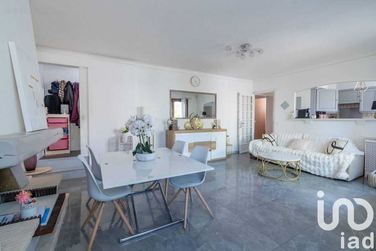 Photo 1 - Maison à VIGNEUX-SUR-SEINE