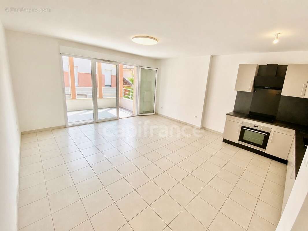Appartement t3 de 63,05 m² – tres lumineux dans une residence recente (2016) et securisee a saint aubin de medoc (33) - photo 3