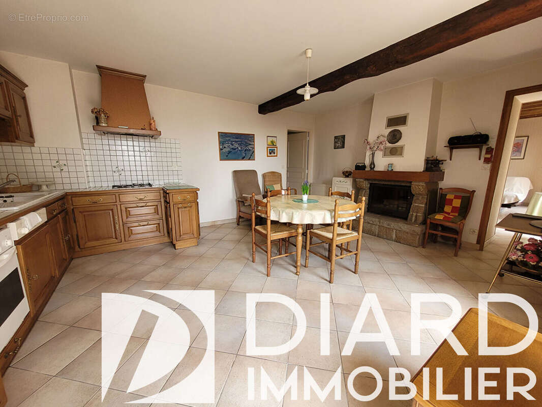 Maison à LA CROIXILLE