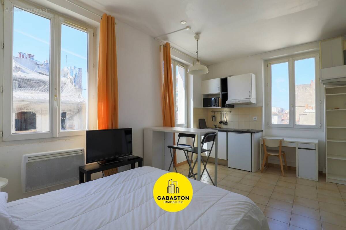 Appartement à MARSEILLE-1E