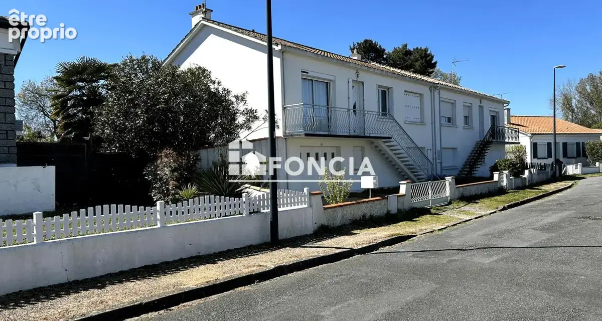 Maison T6 avec de très beaux volumes - photo 2