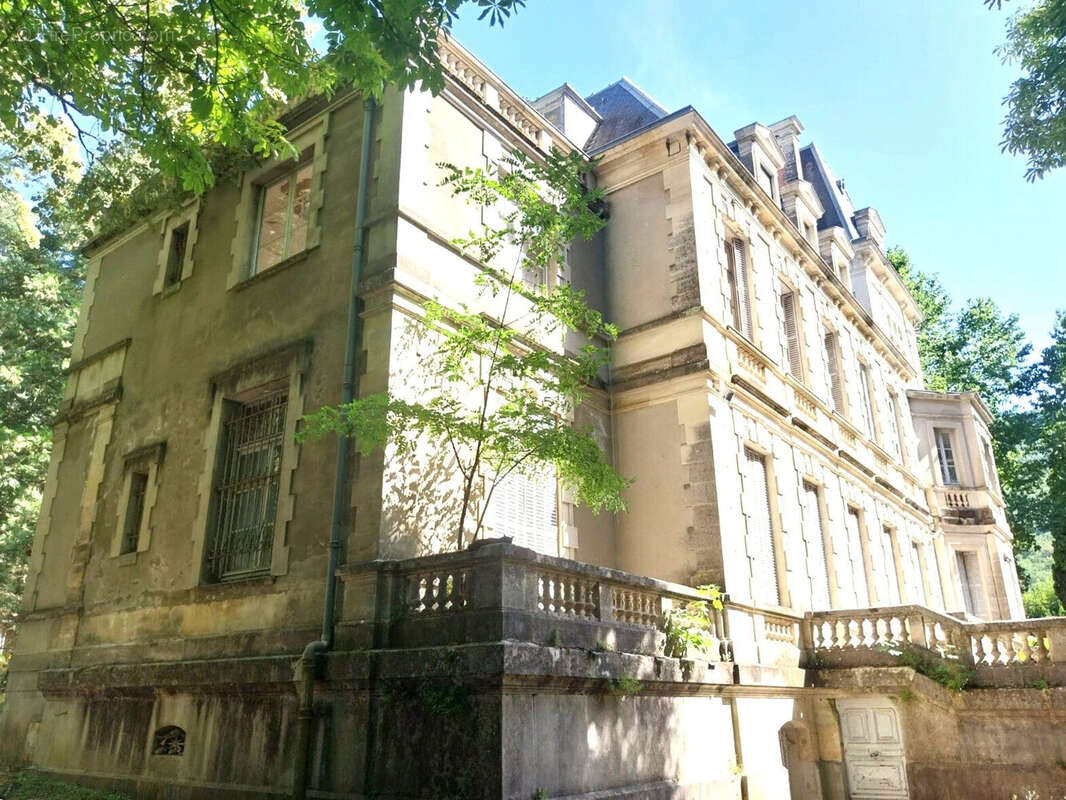 Autre à AVEZE