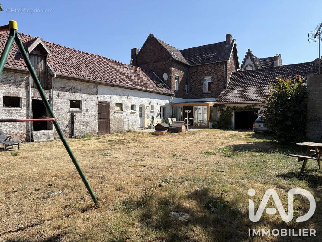 Photo 1 - Maison à PONT-A-VENDIN