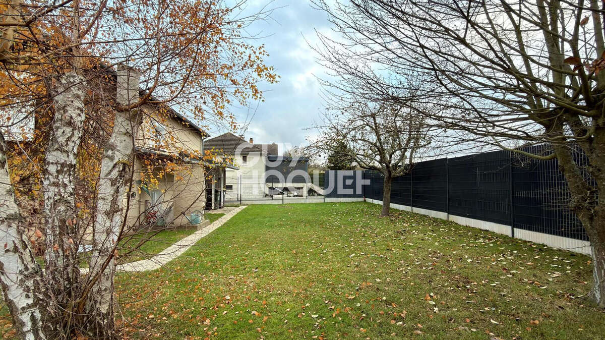 Maison à EZY-SUR-EURE