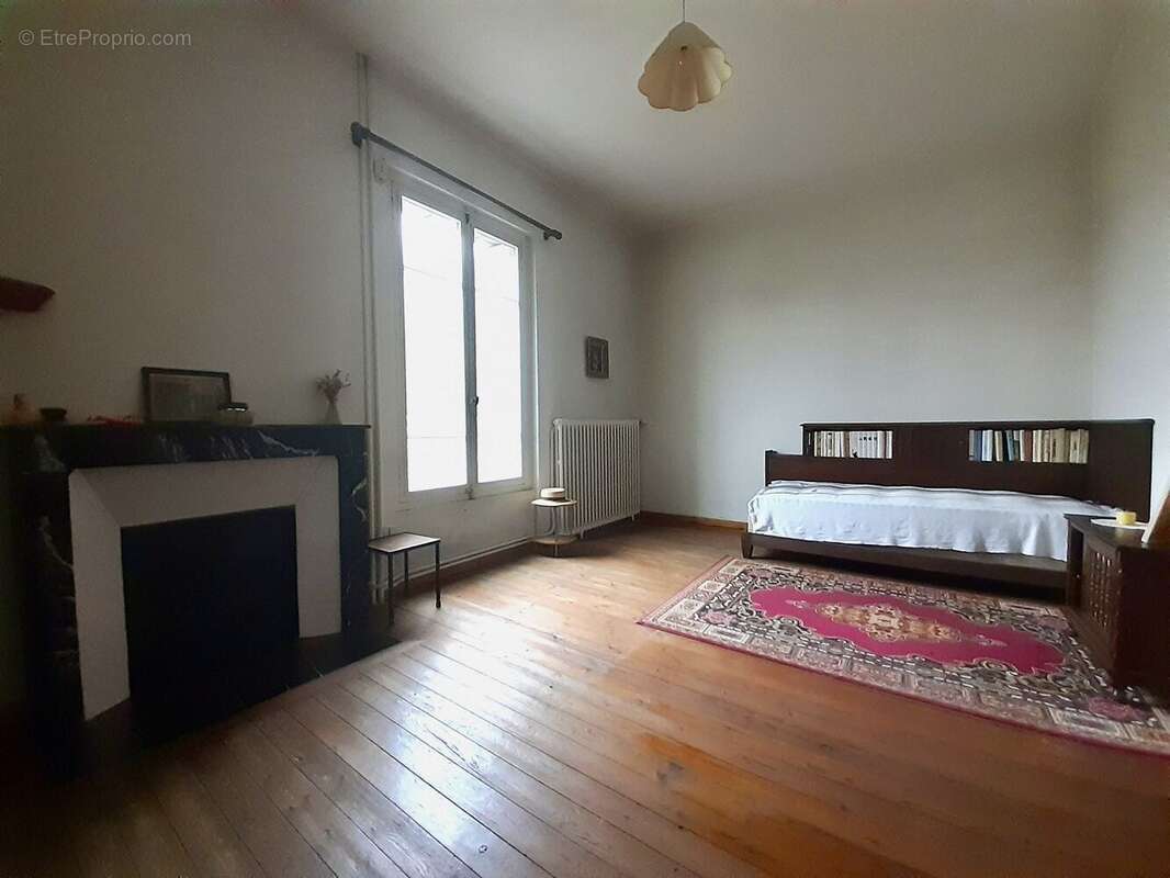 Maison à BONNIERES-SUR-SEINE