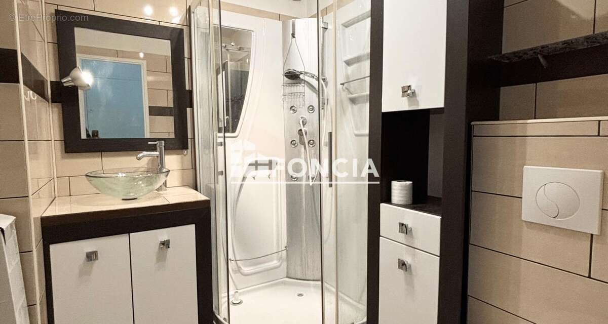 Appartement à MANDELIEU-LA-NAPOULE