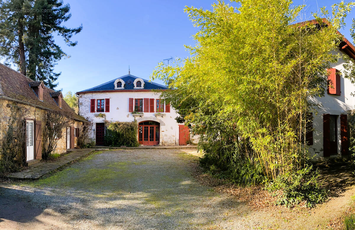 Maison à SALIES-DE-BEARN