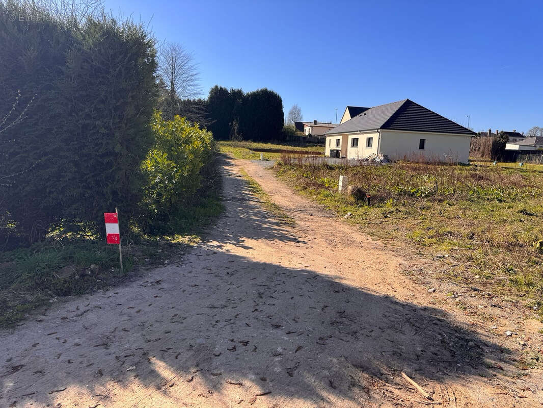 Terrain à BOURG-ACHARD