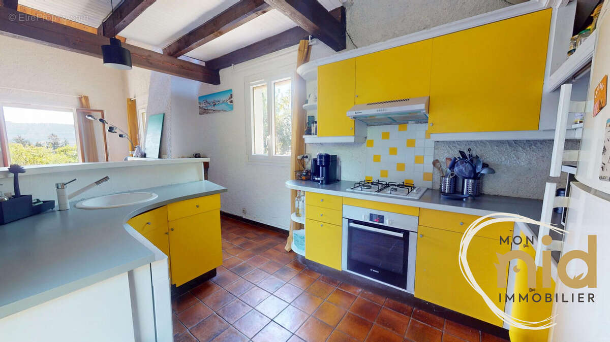 Maison à MIRIBEL-LANCHATRE