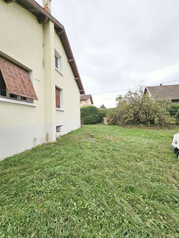 Maison à PONT-DE-CHERUY
