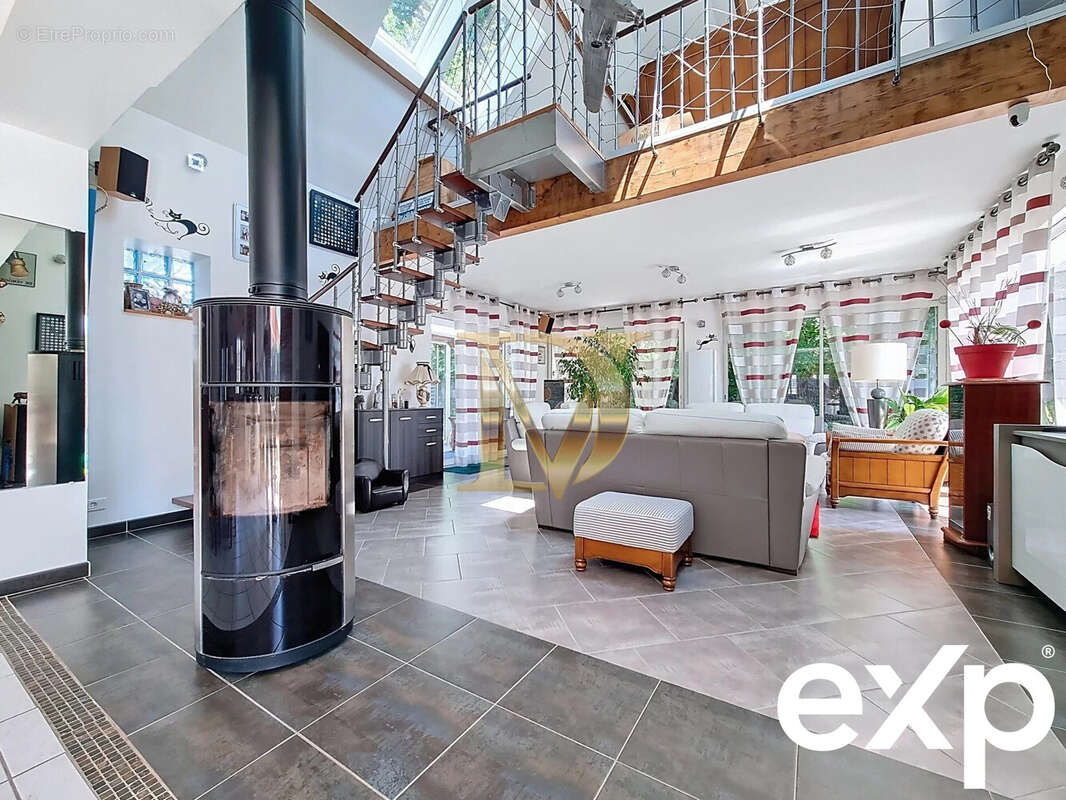 Maison à LA CROIX-EN-TOURAINE