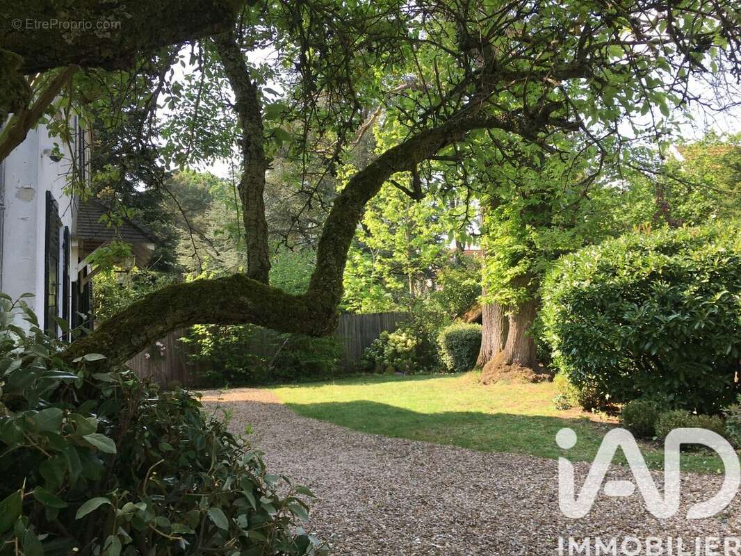 Photo 1 - Maison à VAUCRESSON