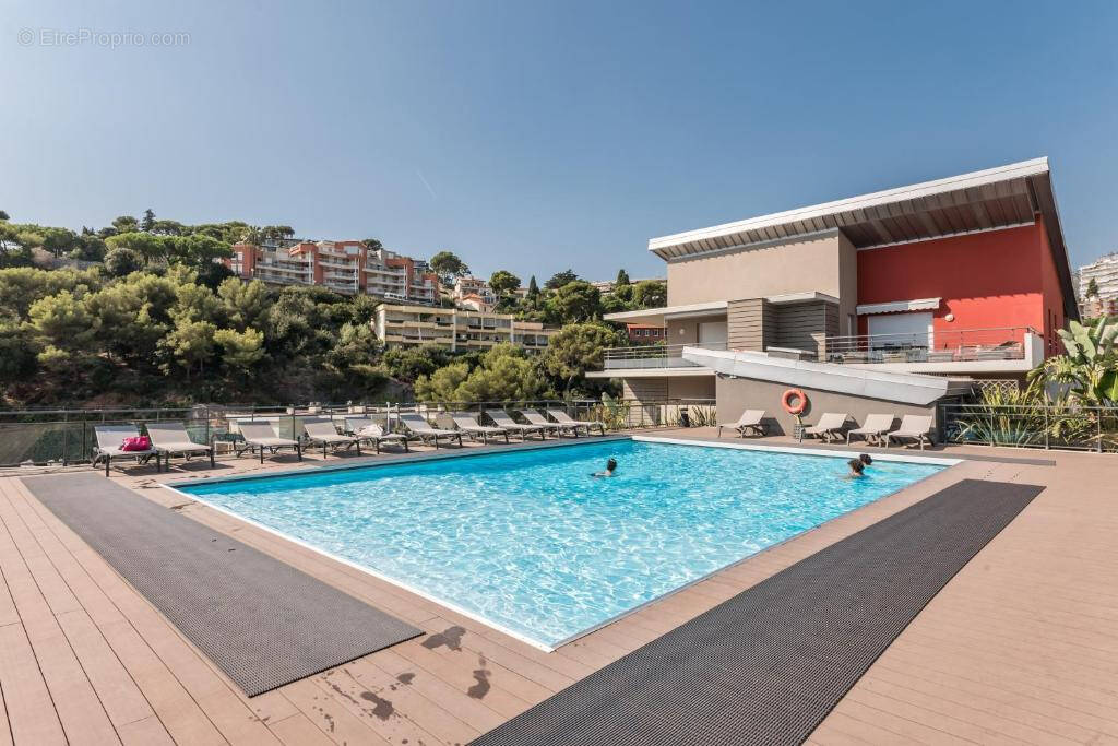 Appartement à ROQUEBRUNE-CAP-MARTIN