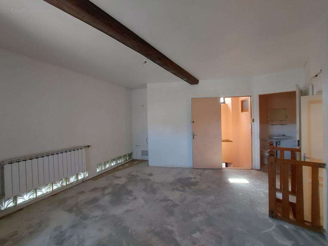 Maison de village 6P 147 m2 CHAMOUX-SUR-GELON (73390) - photo 3