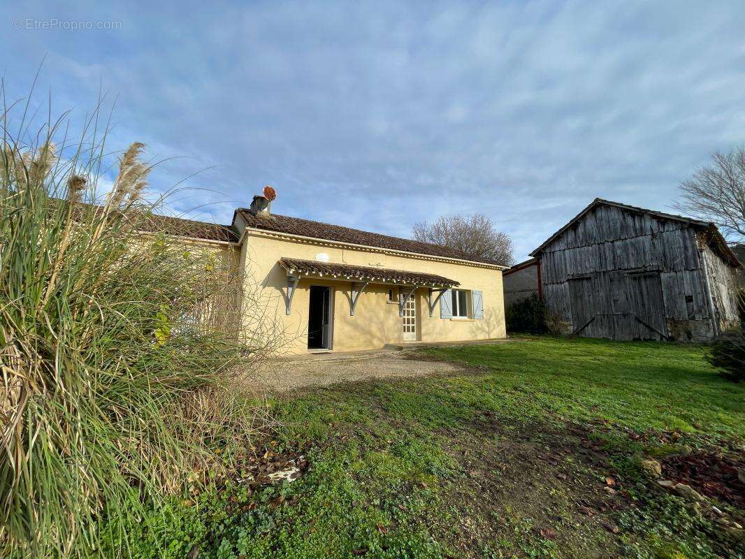 Maison à LIORAC-SUR-LOUYRE