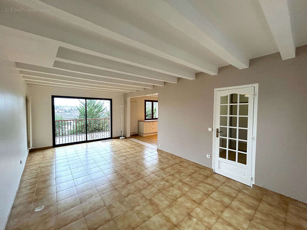 Maison à L'HAY-LES-ROSES