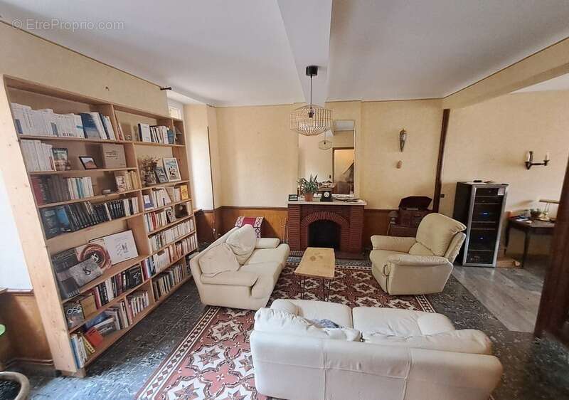 Charme, authenticité et 204 m² de potentiel à Pennautier ! - photo 4