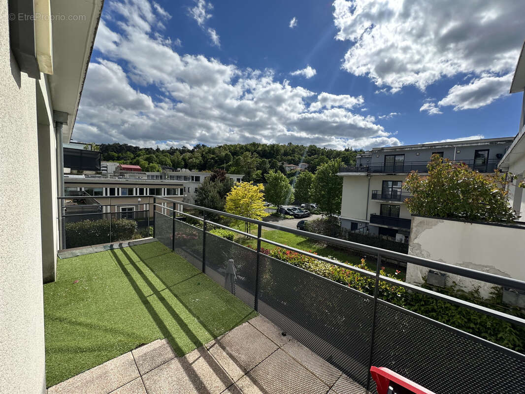 Appartement à SAINT-ETIENNE