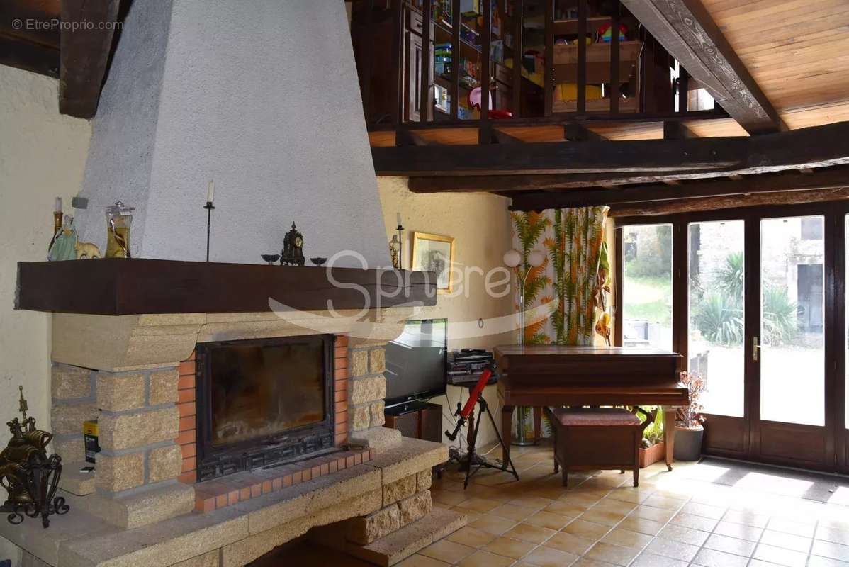 Maison à PEYREFITTE-DU-RAZES