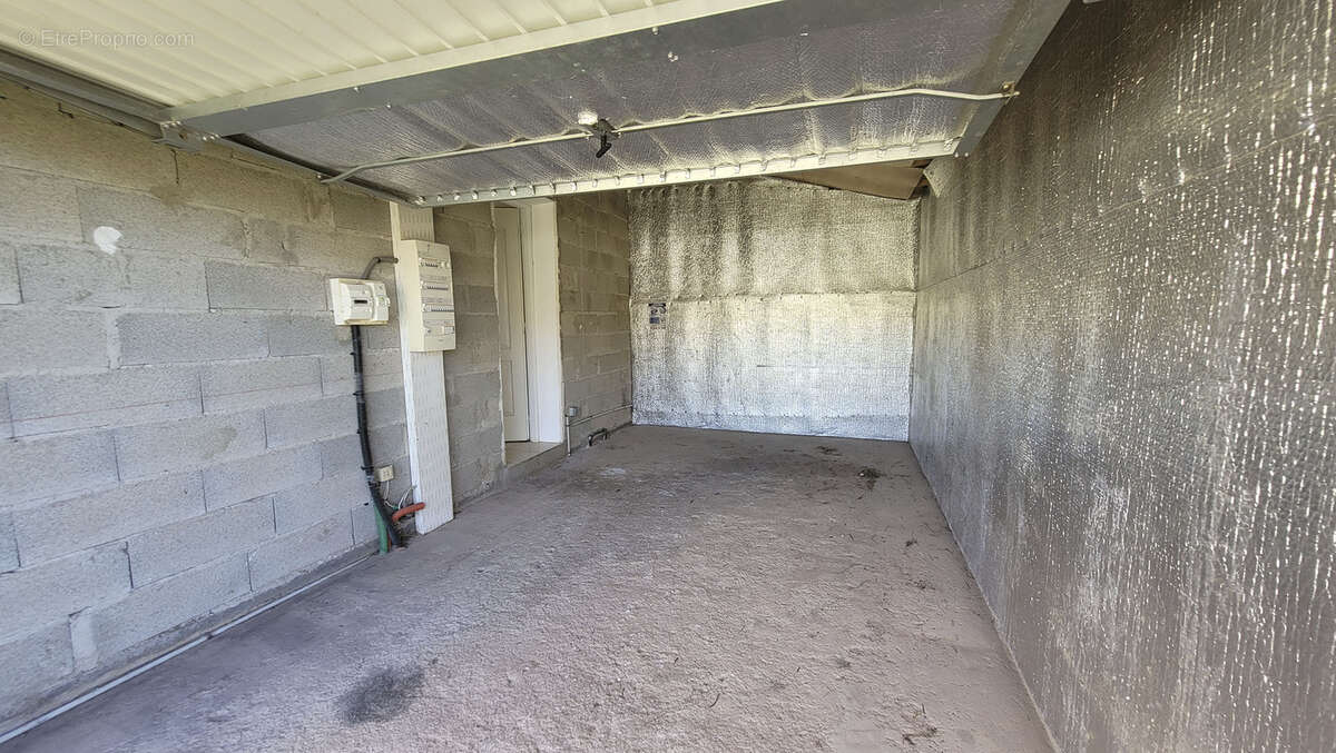 Maison à SIMIANE-LA-ROTONDE