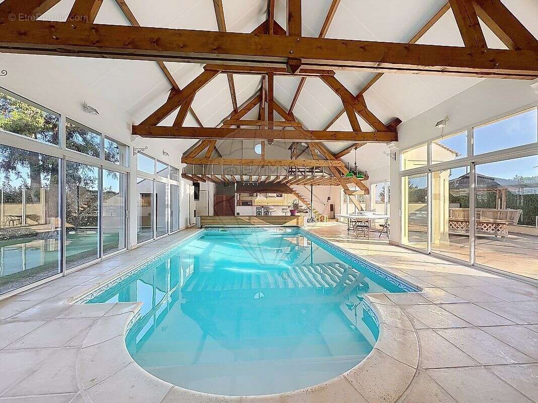 Maison à SAINT-VALERIEN