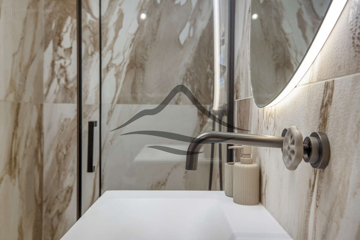 Appartement à AIX-LES-BAINS