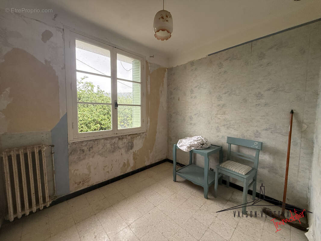 Maison à ENTRECHAUX