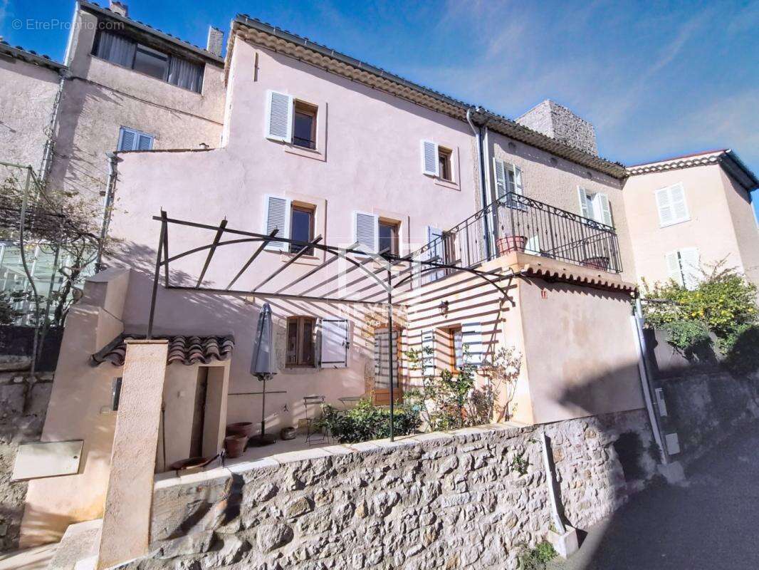 Maison à FAYENCE