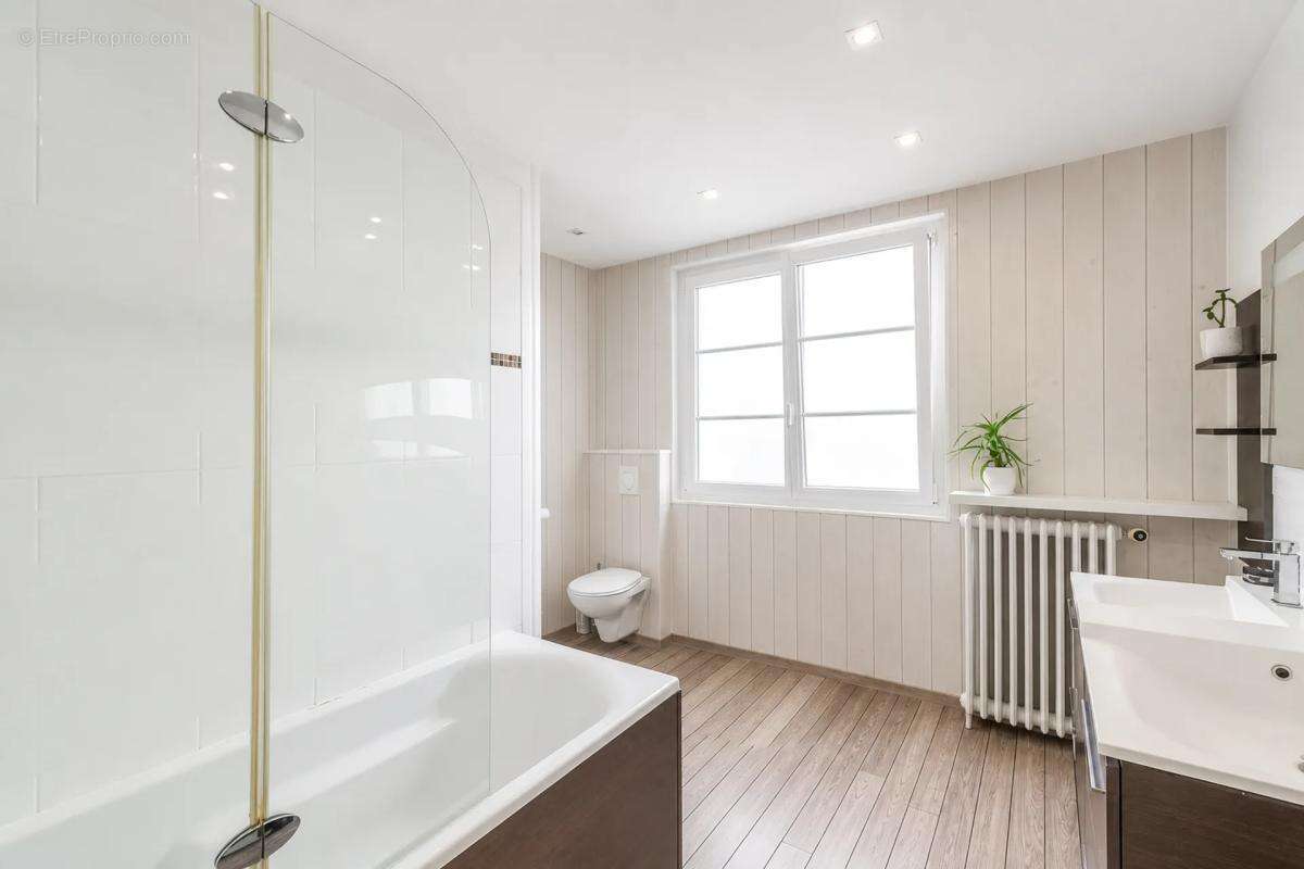 Maison rénovée 90m² à Reims - photo 14