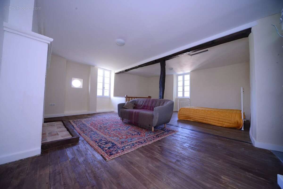 Maison à VERTEILLAC