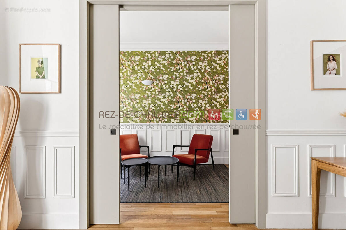 Commerce à PARIS-16E