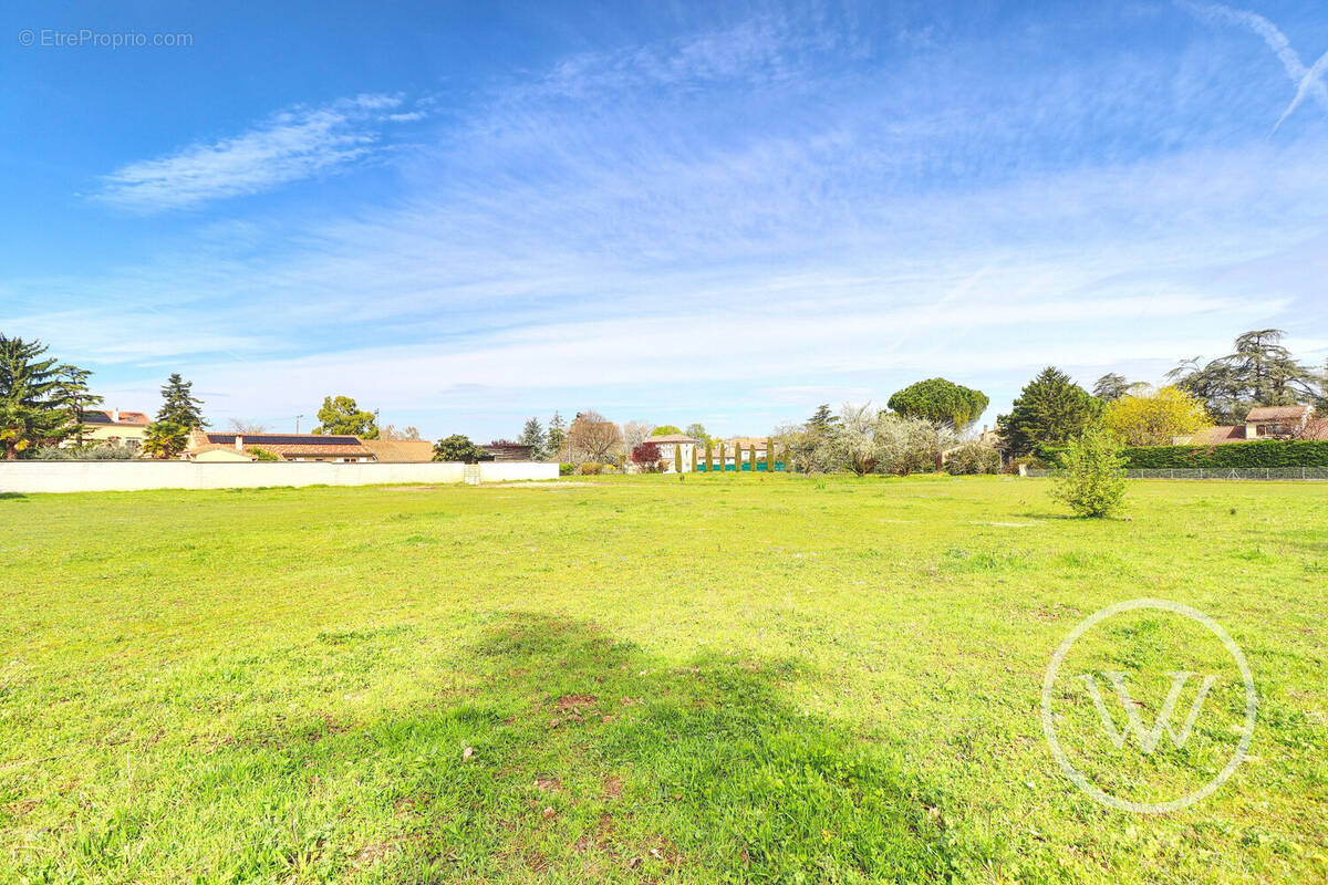 Terrain à MONTMEYRAN