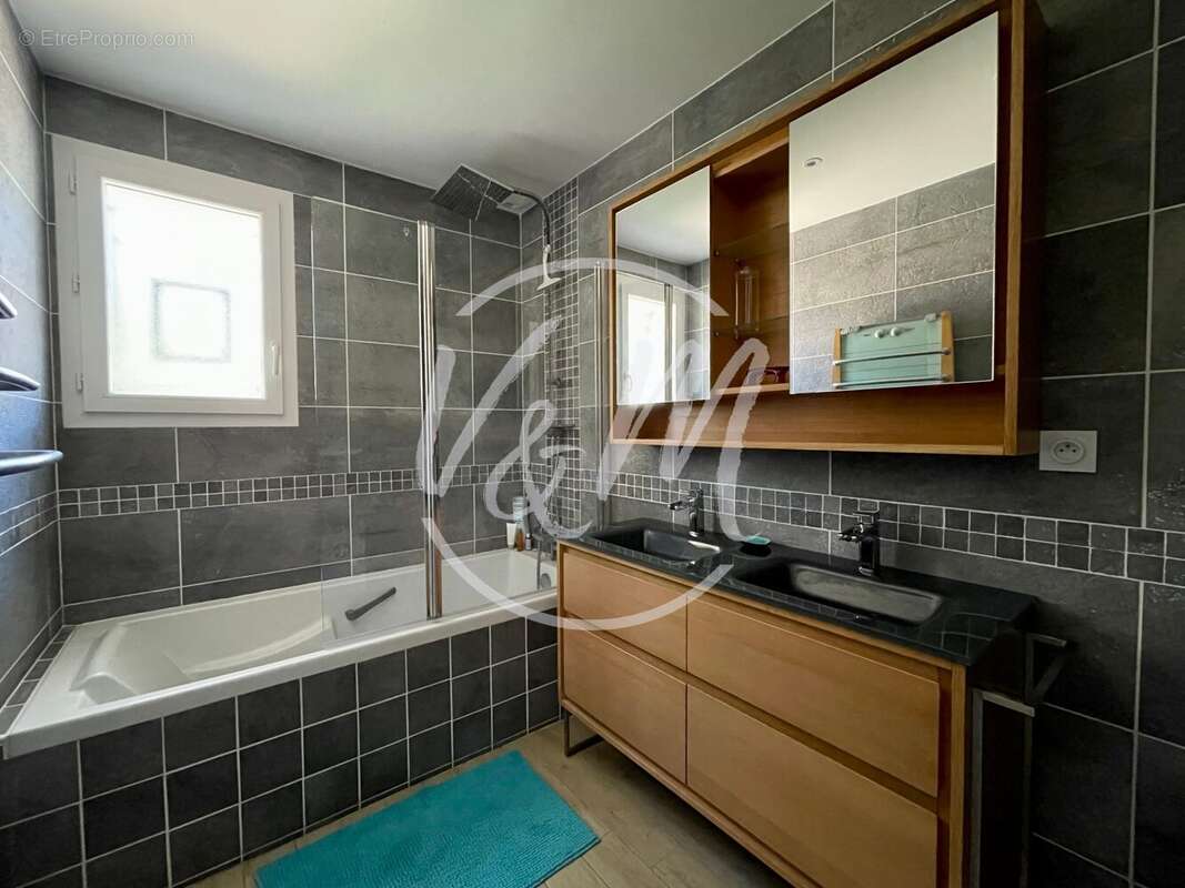 Maison 137 m² à Audenge  - photo 4