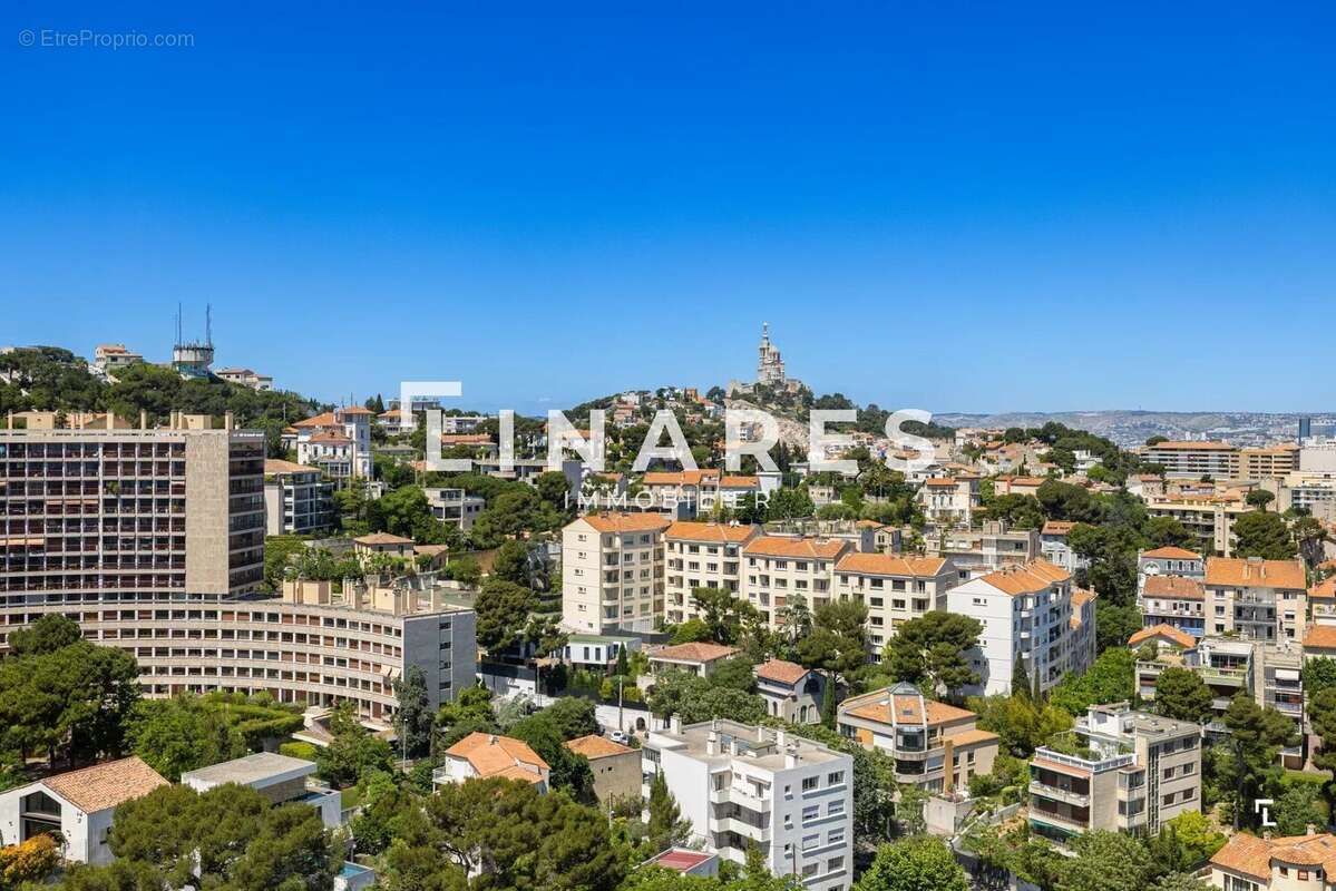 Appartement à MARSEILLE-8E