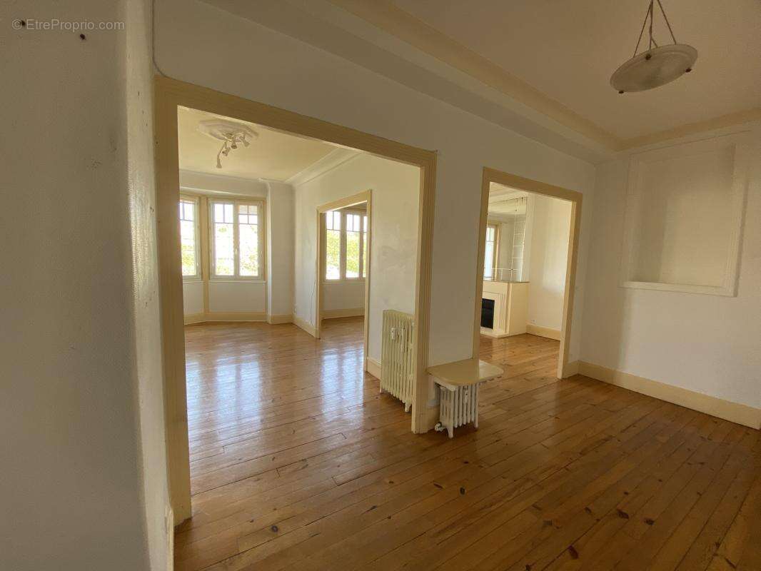 Appartement à SAINT-ETIENNE